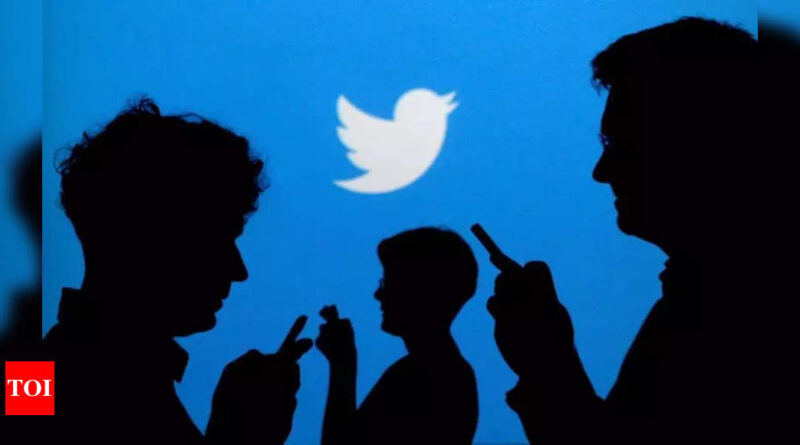 Twitter test shows you the Spaces your friends are listening to