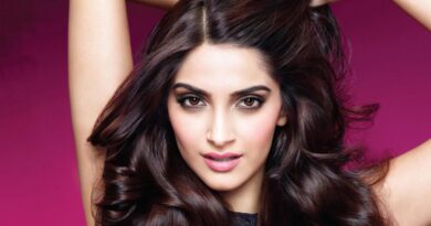 Sonam Kapoor Net Worth 2021 – Car, Salary, Assets, Income