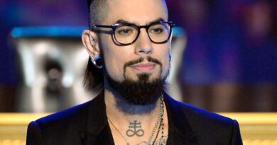 Dave Navarro Net Worth – Biography, Career, Spouse And Net Worth