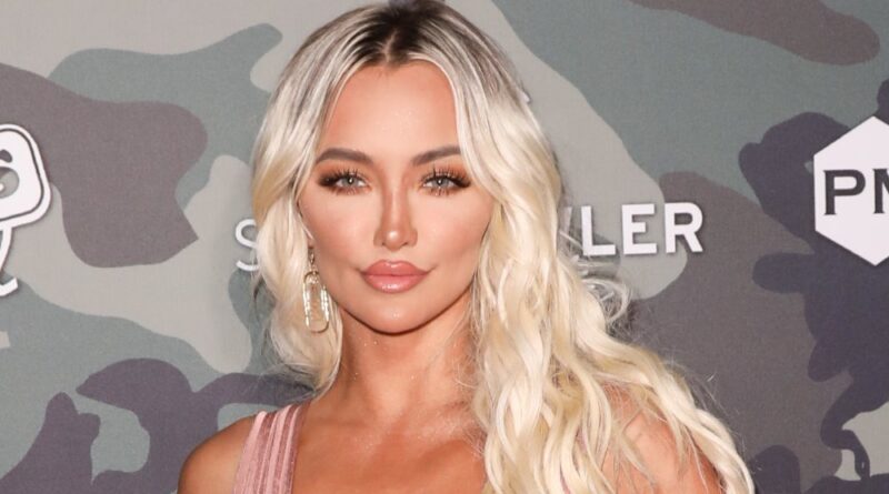 Lindsey Pelas Net Worth 2021, Bio, Education, Career