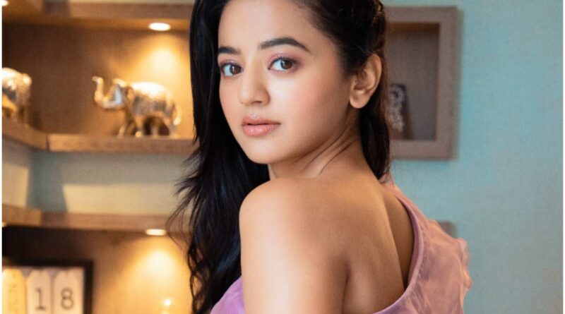 Helly Shah Indian television actress Wiki ,Bio, Profile, Unknown Facts and Family Details revealed