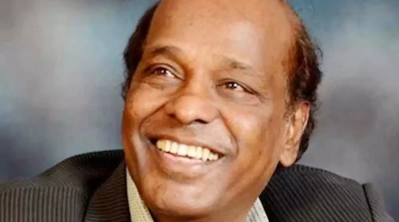 Rahat Indori Indian Bollywood lyricist Wiki ,Bio, Profile, Unknown Facts and Family Details revealed